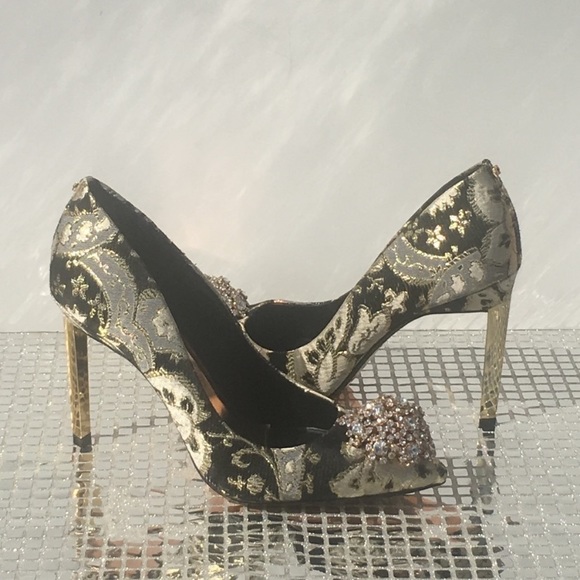 👠 TED BAKER PEETCH PAISLEY PUMP 👠 - Picture 1 of 13